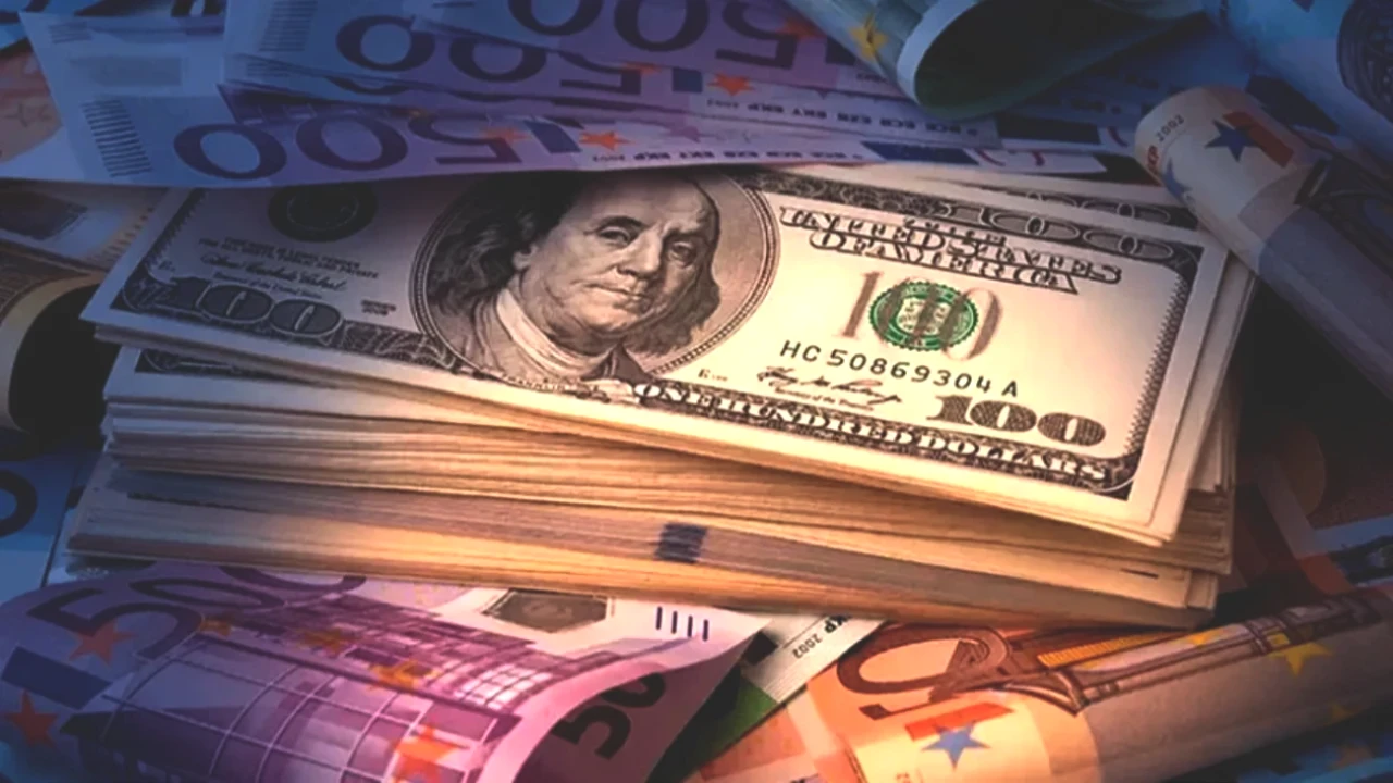 Döviz Kurları Fırladı! 7 Ekim 2025’te Dolar, Euro ve Sterlin Fiyatlarını Keşfedin!
